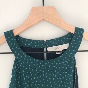 LOFT - Sleeveless Tapestry Blouse (M)